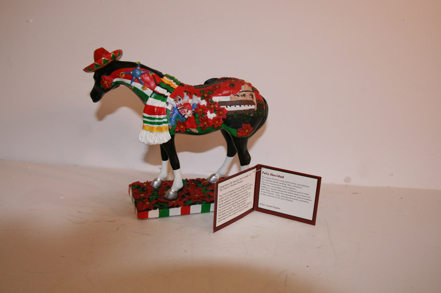 Enesco The Trail of Painted Ponies Feliz Navidad Figurine